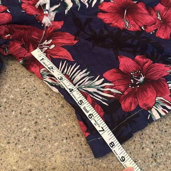 JOGAL Hibiscus Floral Hawaiian Print Shorts - Picture 4 of 10